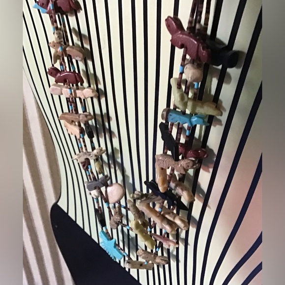 Native American 3Strand Fetish Necklace - Picture 2 of 4